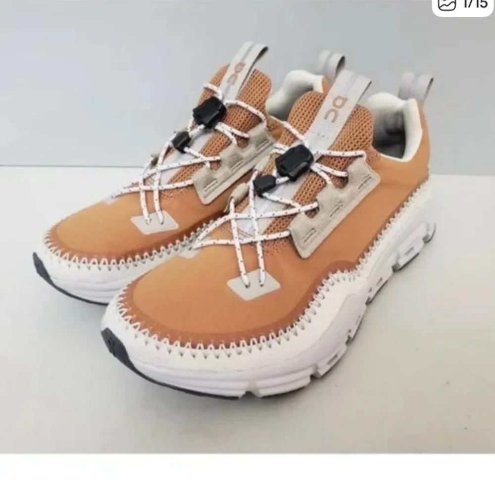 On Running Tan and White Women's hiking Sneakers woman’s size 7.5 - Picture 1 of 11